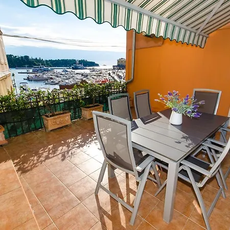 Noemi Rovinj